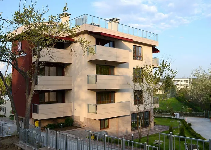 Victoriya's House 招待所 3*